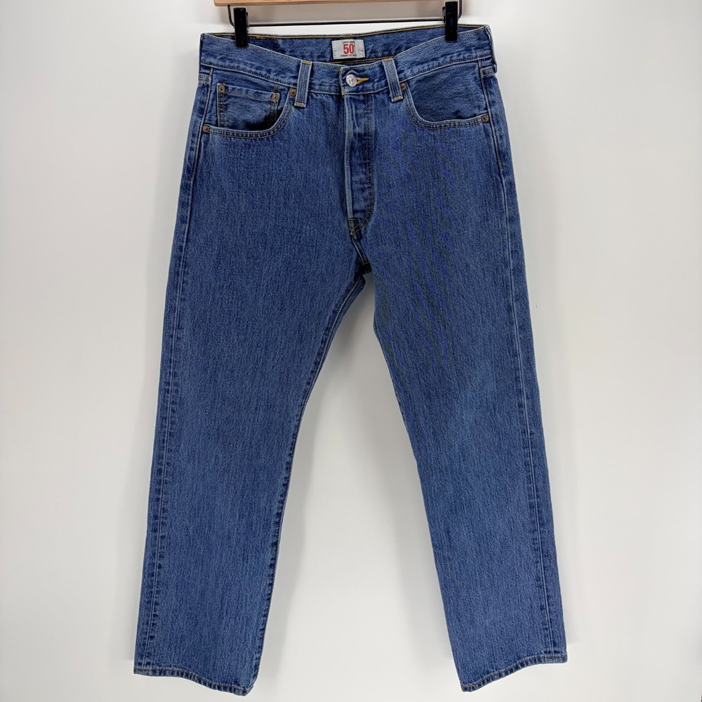 Levis 501 Jeans Mens 33x30 Blue Denim Pants Button Fly Faded Classic Straight